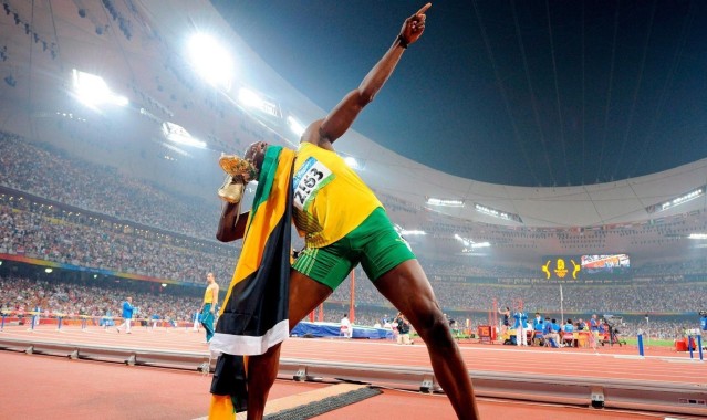 英超焦点战VAR判罚引争议 裁判尺度再成赛后焦点