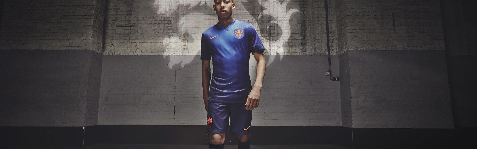 欧冠焦点战，那不勒斯客场挑战曼城，德布劳内或将重返阿提哈德