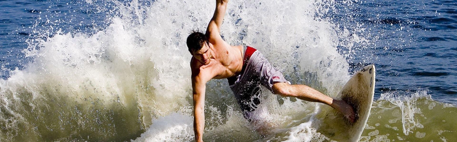 体育经济蓬勃发展，赛事商业化与产业升级成新趋势