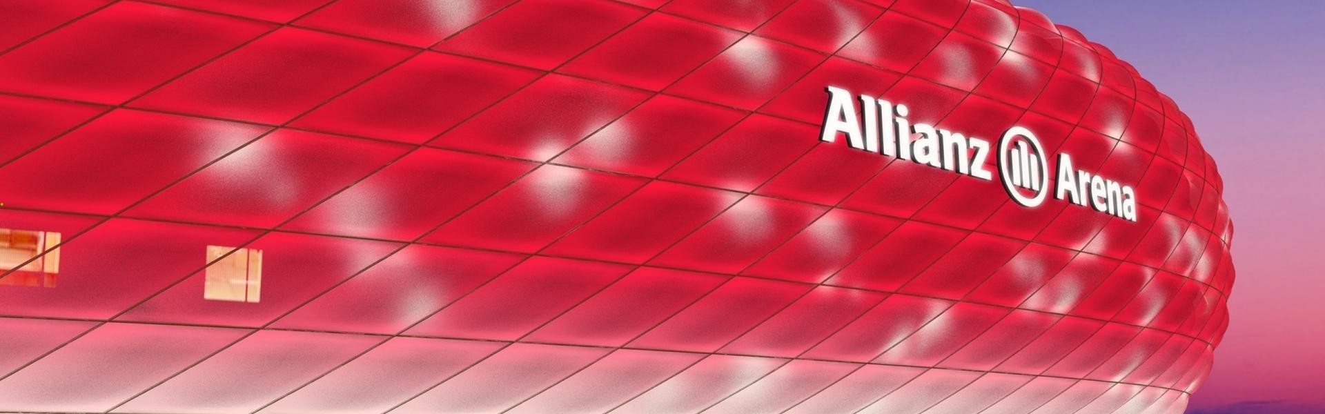 欧冠决赛巅峰对决，皇家马德里加时绝杀利物浦，第15次捧起大耳朵杯