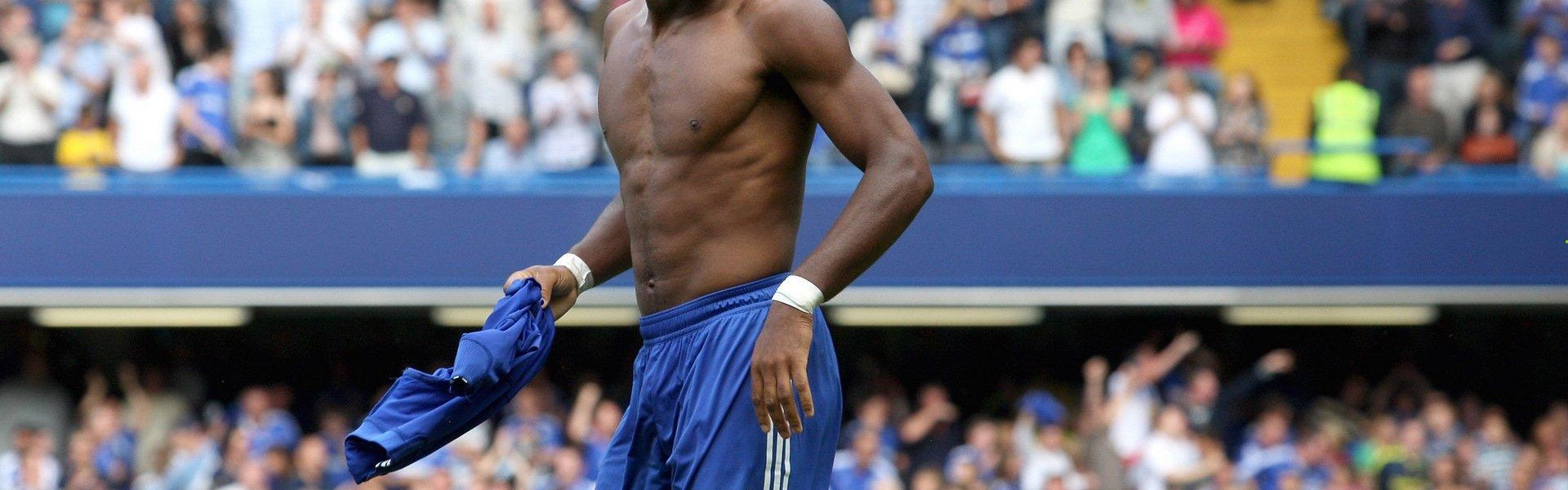 中国游泳队亚运会再创佳绩 新秀老将齐发力斩获多金