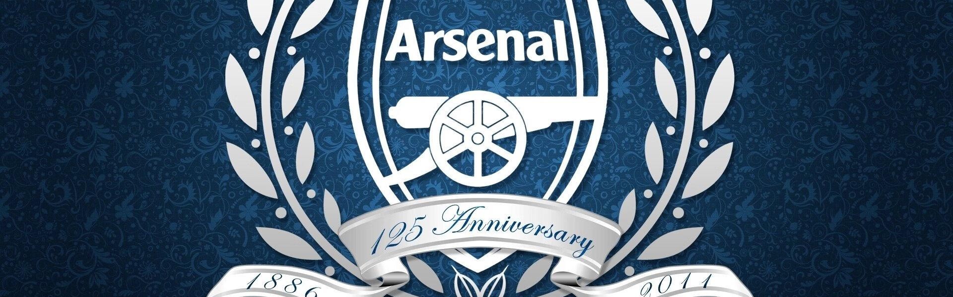 姚明现身人民大会堂遭媒体围堵 面对高房价提问保持沉默引关注