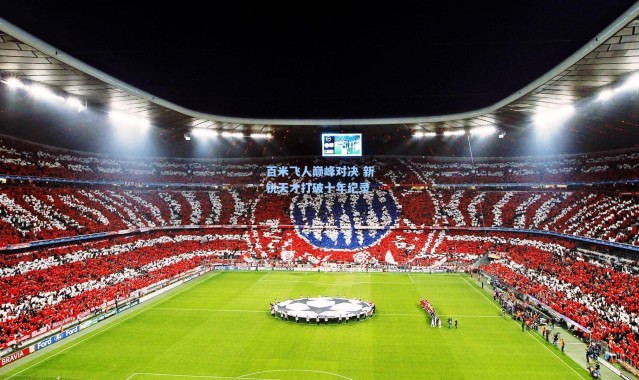 百米飞人巅峰对决 新锐天才打破十年纪录