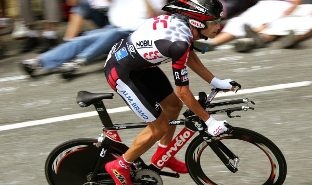 王者归来！中国女排强势卫冕世界联赛冠军