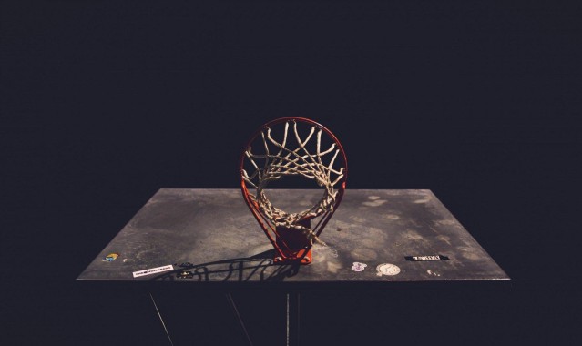 电竞产业蓬勃发展，全球赛事掀起新热潮