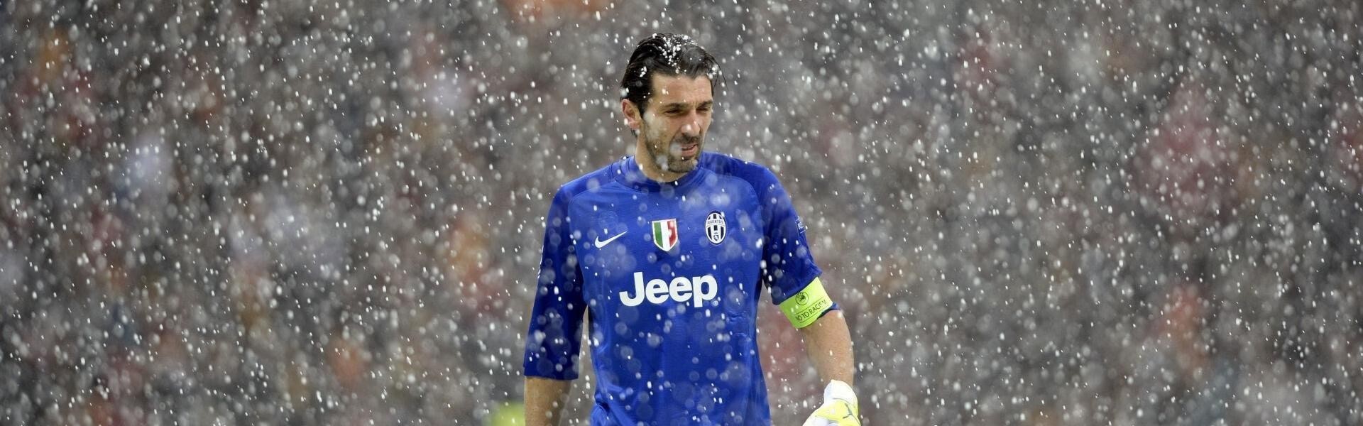 传奇仍在延续，哈登生涯后期场均得分超科比，书写不老传奇